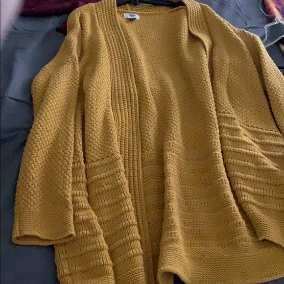 Mustard cardigan - Picture 2 of 2